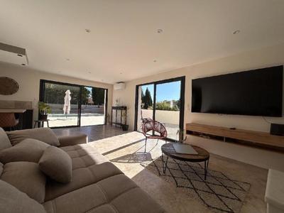 Maison - 103 m² - 4 pièces