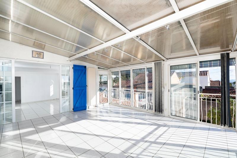 Maison - 98 m² - 4 pièces