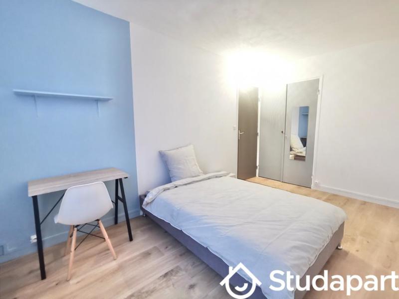 Chambre - 10 m² - 1 pièce