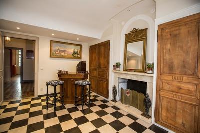 Propriété - 648 m² - 29 pièces