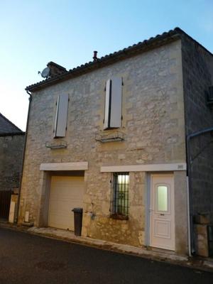 Maison de village - 90 m² - 4 pièces