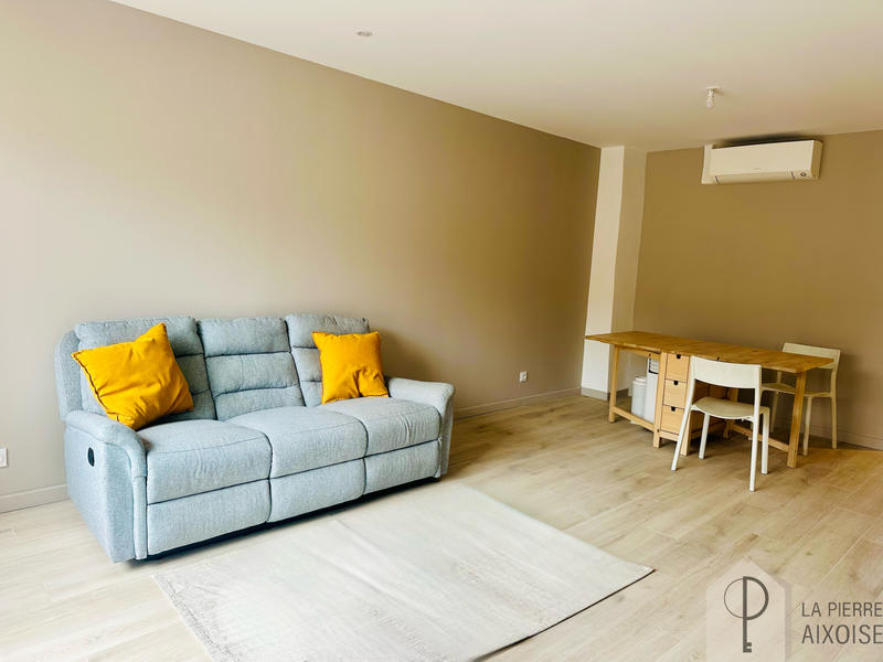 Appartement - 77 m² - 3 pièces