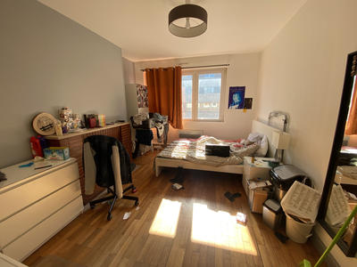 Appartement - 86 m² - 5 pièces