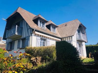 Maison - 140 m² - 7 pièces