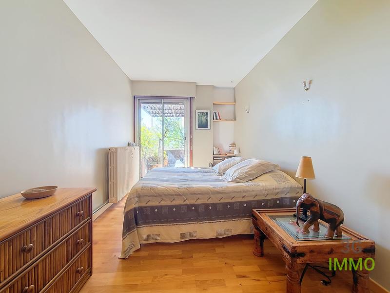 Appartement - 128 m² - 5 pièces