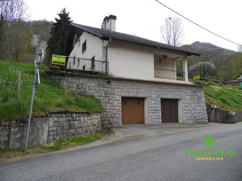 Maison contemporaine - 209 m² - 10 pièces