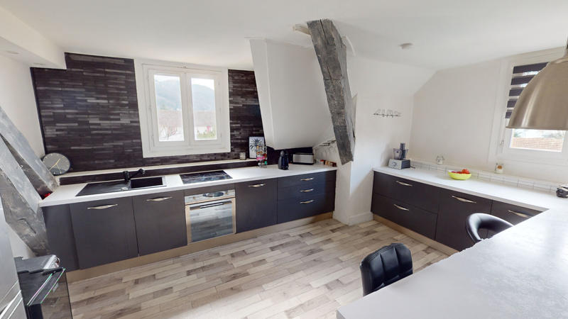 Appartement - 75 m² - 3 pièces