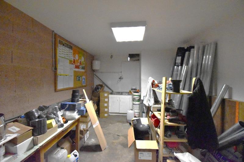 Grange - 160 m² - 2 pièces