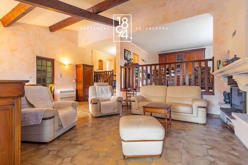 Villa - 145 m² - 4 pièces