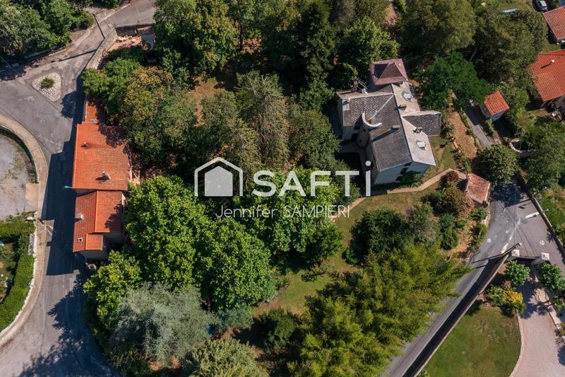 Maison de maîtres - 430 m² - 17 pièces