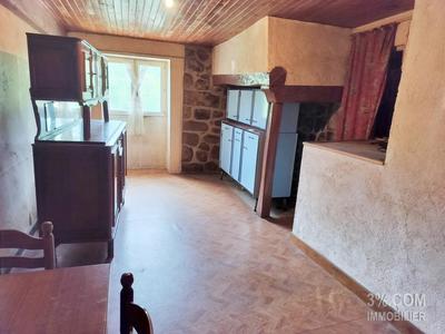 Propriété - 195 m² - 8 pièces