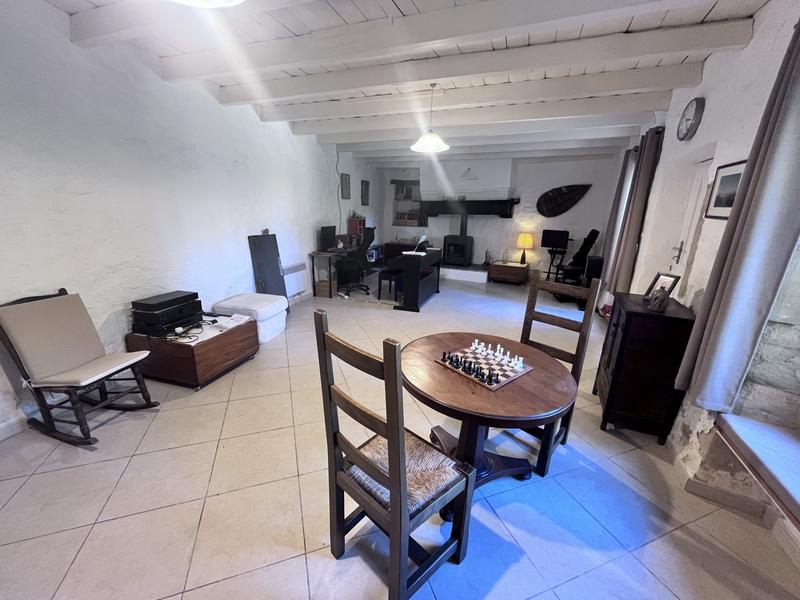 Maison traditionnelle - 143 m² - 8 pièces