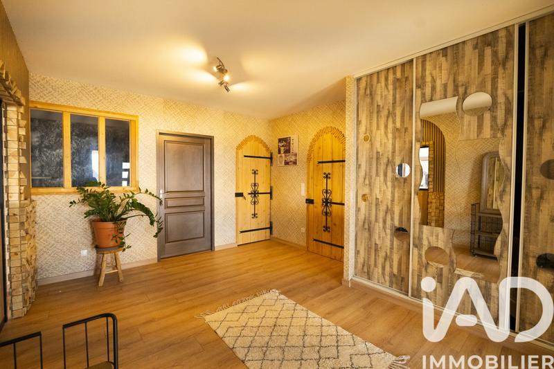Maison - 275 m² - 5 pièces