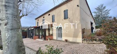 Maison - 150 m² - 7 pièces