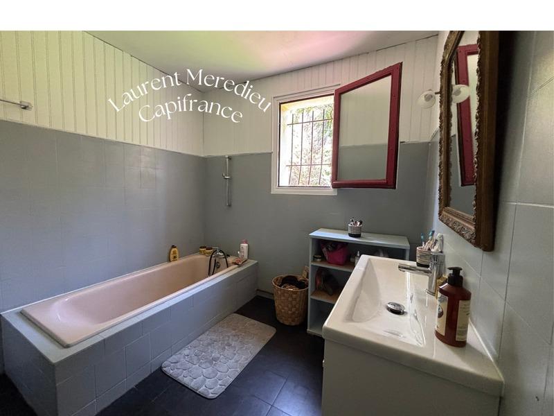 Maison - 123 m² - 7 pièces