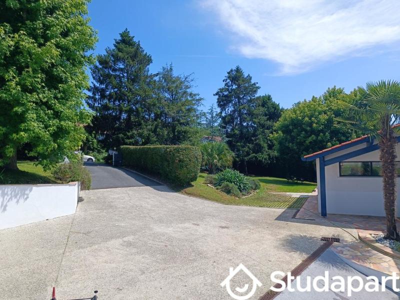 Chambre - 15 m² - 1 pièce