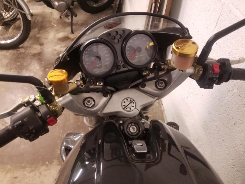 Ducati S4 916 ducati noir 0916 384