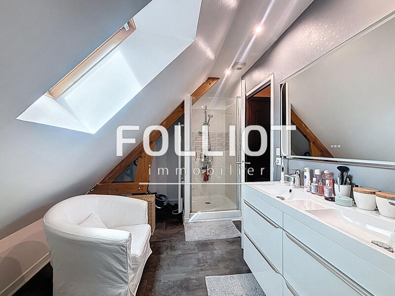 Maison - 110 m² - 7 pièces