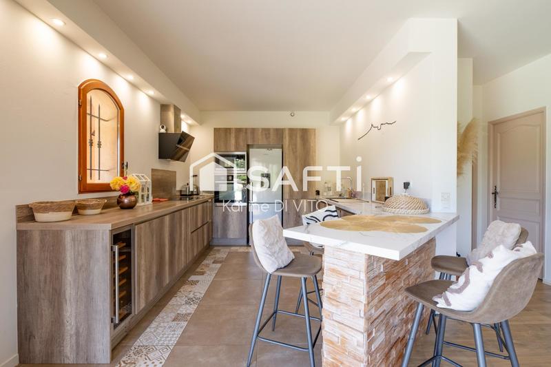 Maison - 139 m² - 5 pièces