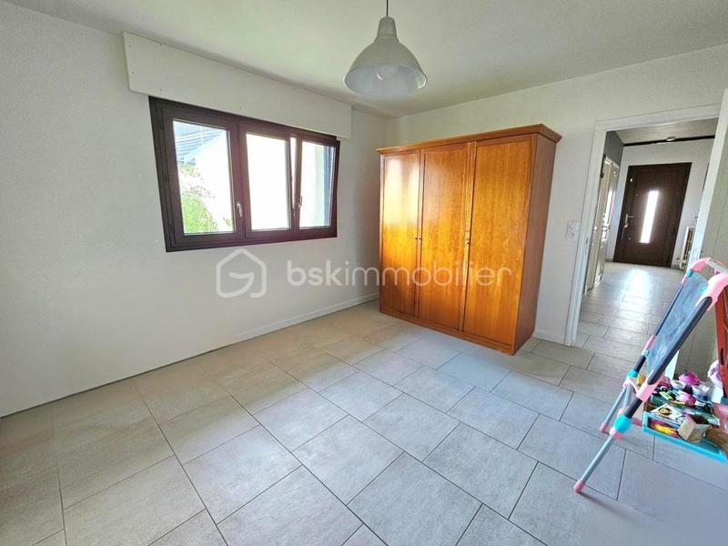 Pavillon - 130 m² - 6 pièces