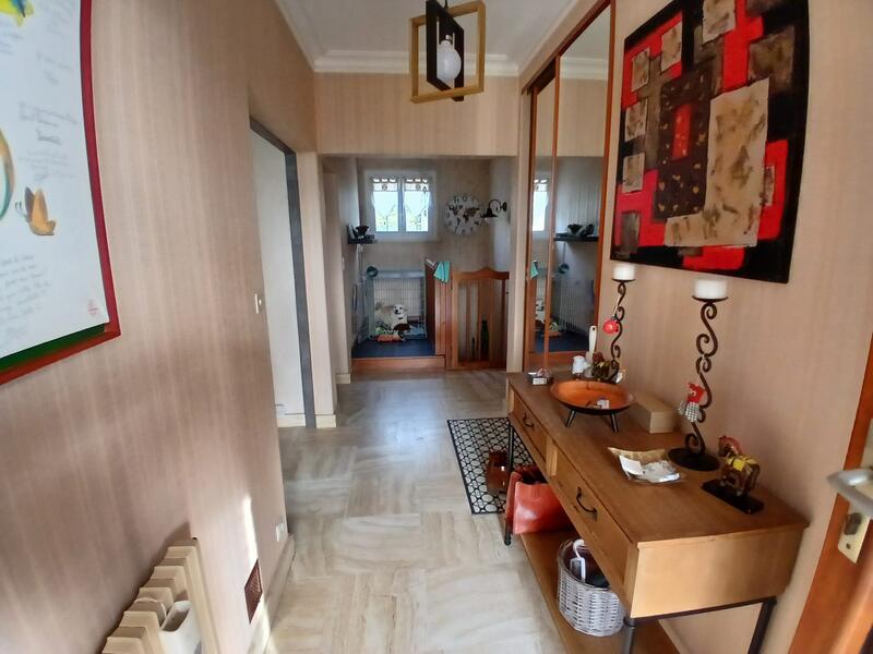 Maison - 98 m² - 5 pièces