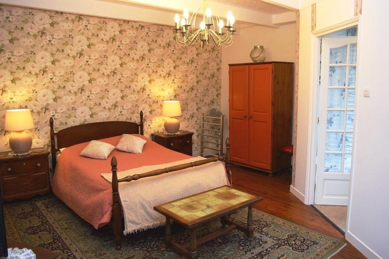 Maison - 168 m² - 8 pièces