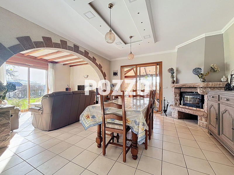 Maison - 195 m² - 7 pièces