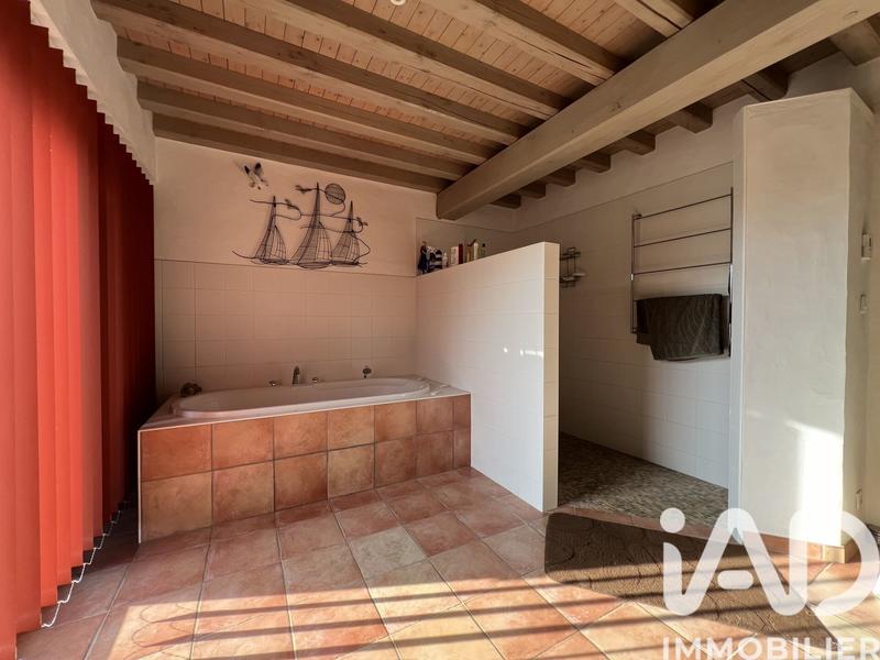 Maison de campagne - 200 m² - 5 pièces