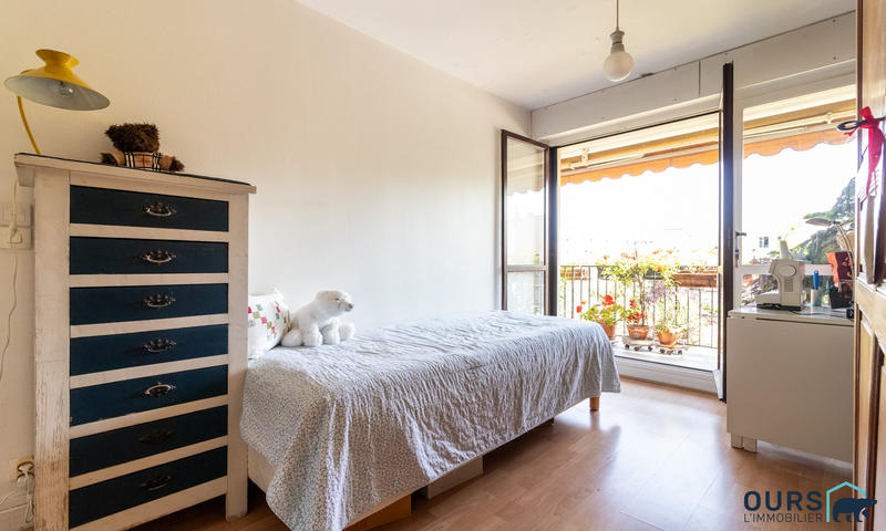 Appartement - 81 m² - 4 pièces