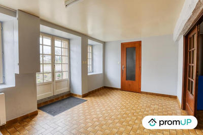 Maison traditionnelle - 70 m² - 3 pièces