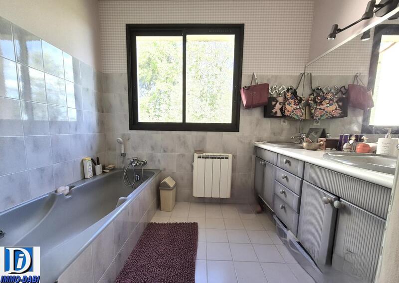 Villa - 180 m² - 7 pièces