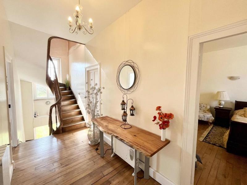 Maison - 153 m² - 6 pièces