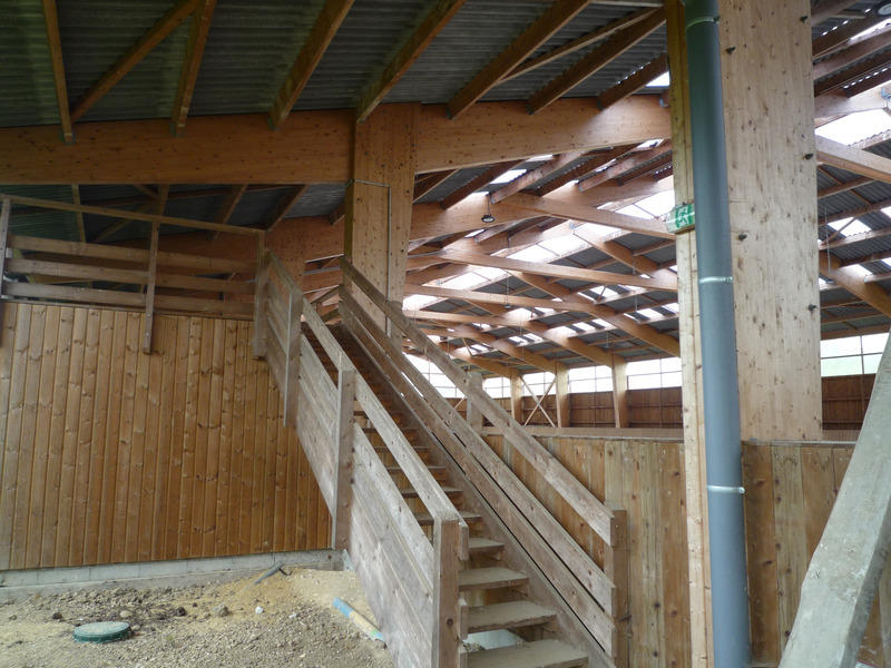 Haras - 2 160 m² - 5 pièces