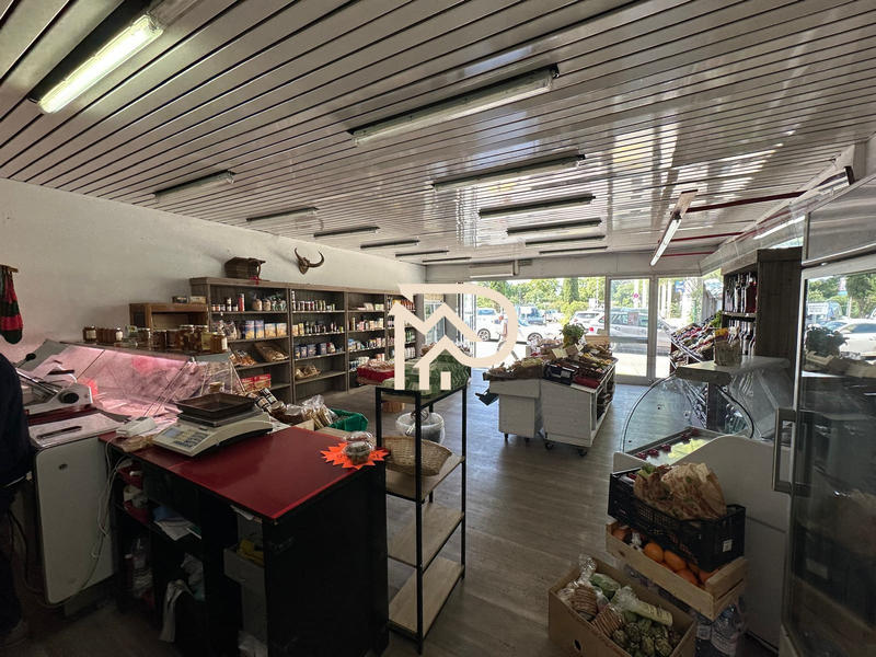 Local commercial - 97 m²