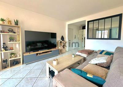 Appartement - 75 m² - 3 pièces