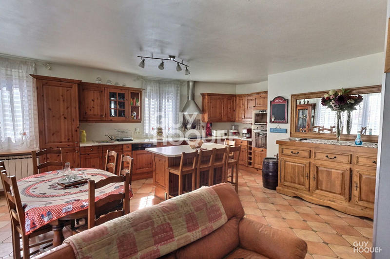 Maison - 168 m² - 5 pièces