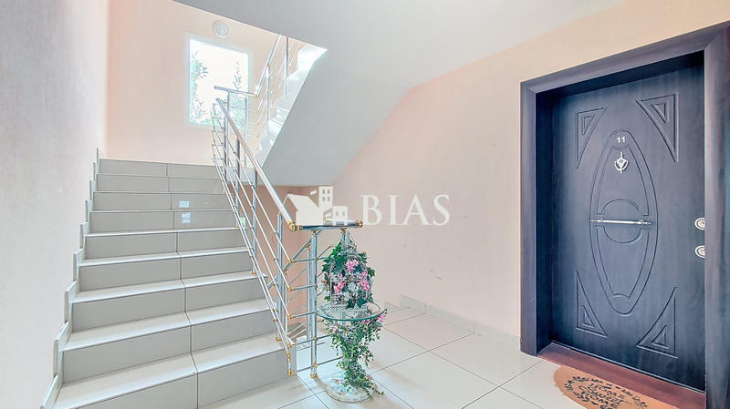 Appartement - 90 m² - 4 pièces