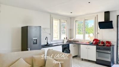 Immeuble - 138 m² - 8 pièces