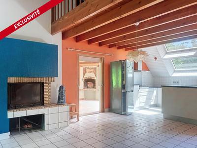 Maison - 99 m² - 4 pièces