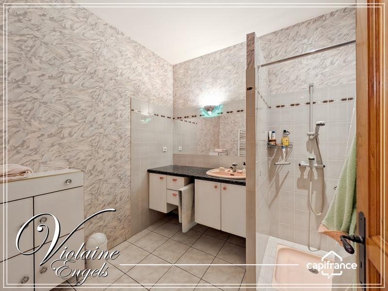 Maison - 217 m² - 7 pièces