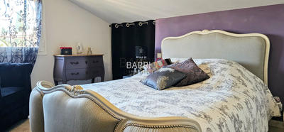 Villa - 254 m² - 10 pièces