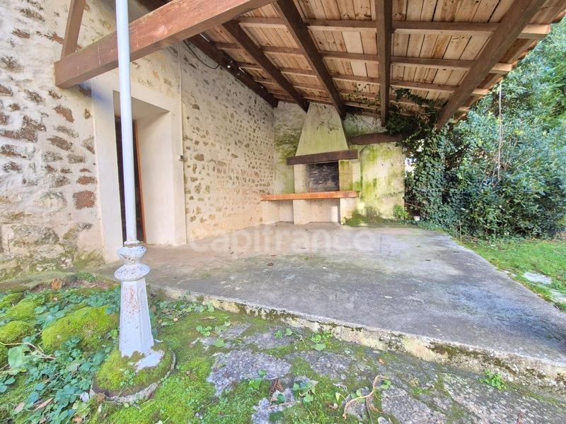 Maison - 260 m² - 7 pièces
