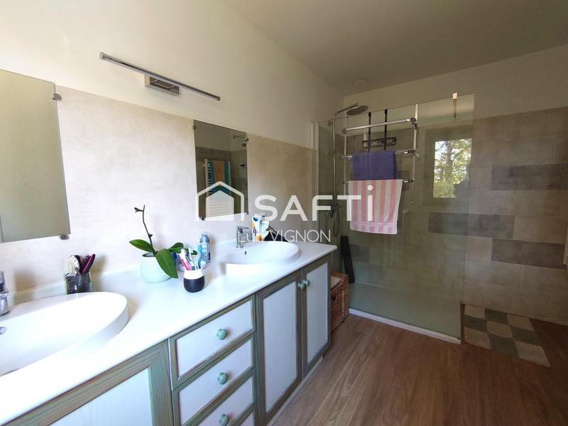 Maison - 200 m² - 7 pièces