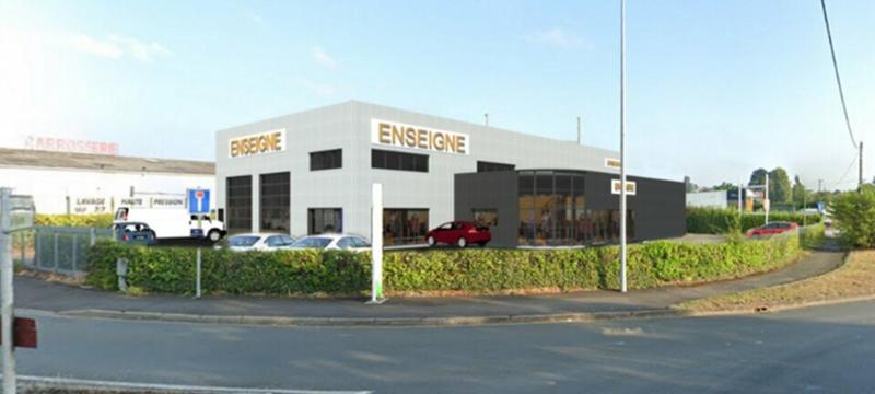 Local commercial - 251 m²