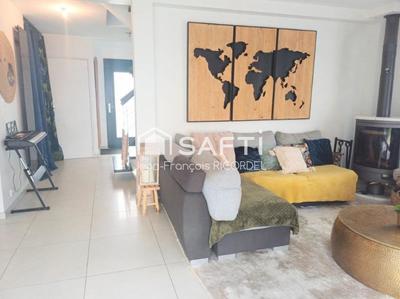 Maison - 122 m² - 5 pièces