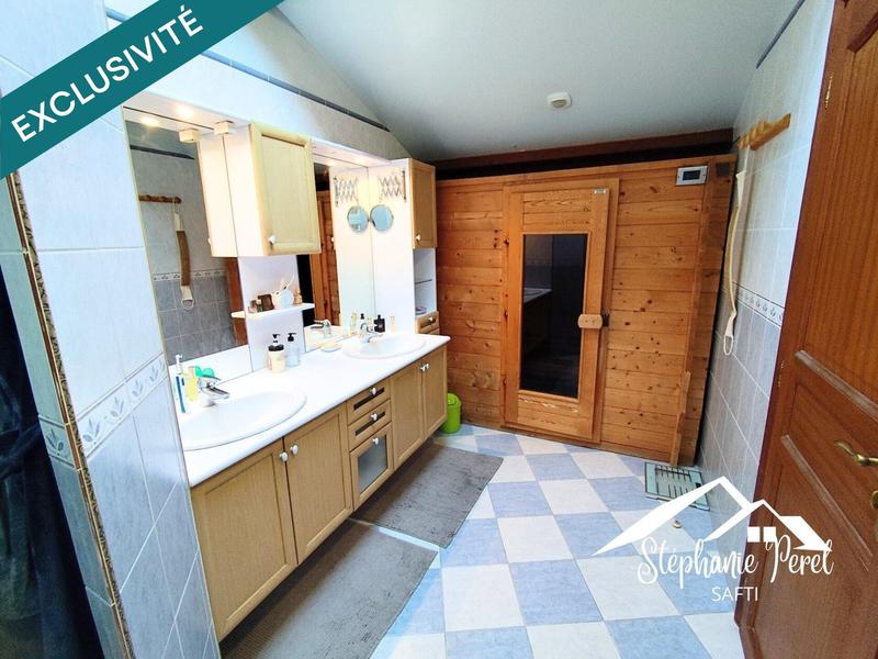 Maison - 182 m² - 7 pièces