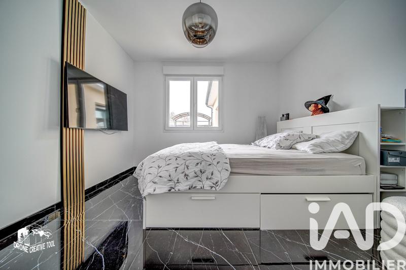 Maison - 160 m² - 6 pièces