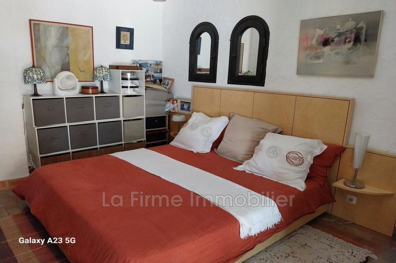 Propriété - 190 m² - 4 pièces