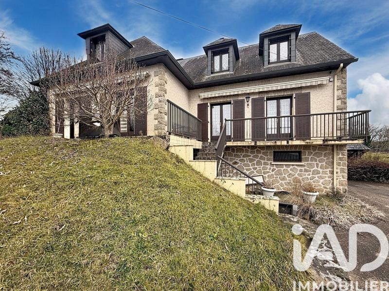 Maison - 180 m² - 6 pièces