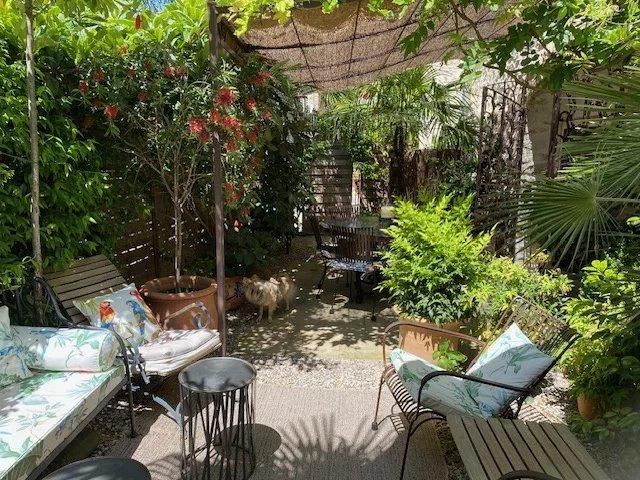 Maison de village - 267 m² - 10 pièces